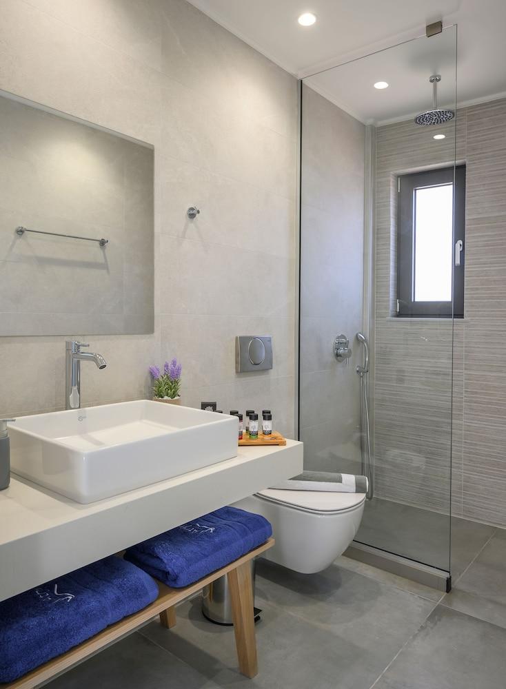 Athina Suites Luxury Suites Near The Sea Platanias 플라타니아스 외부 사진